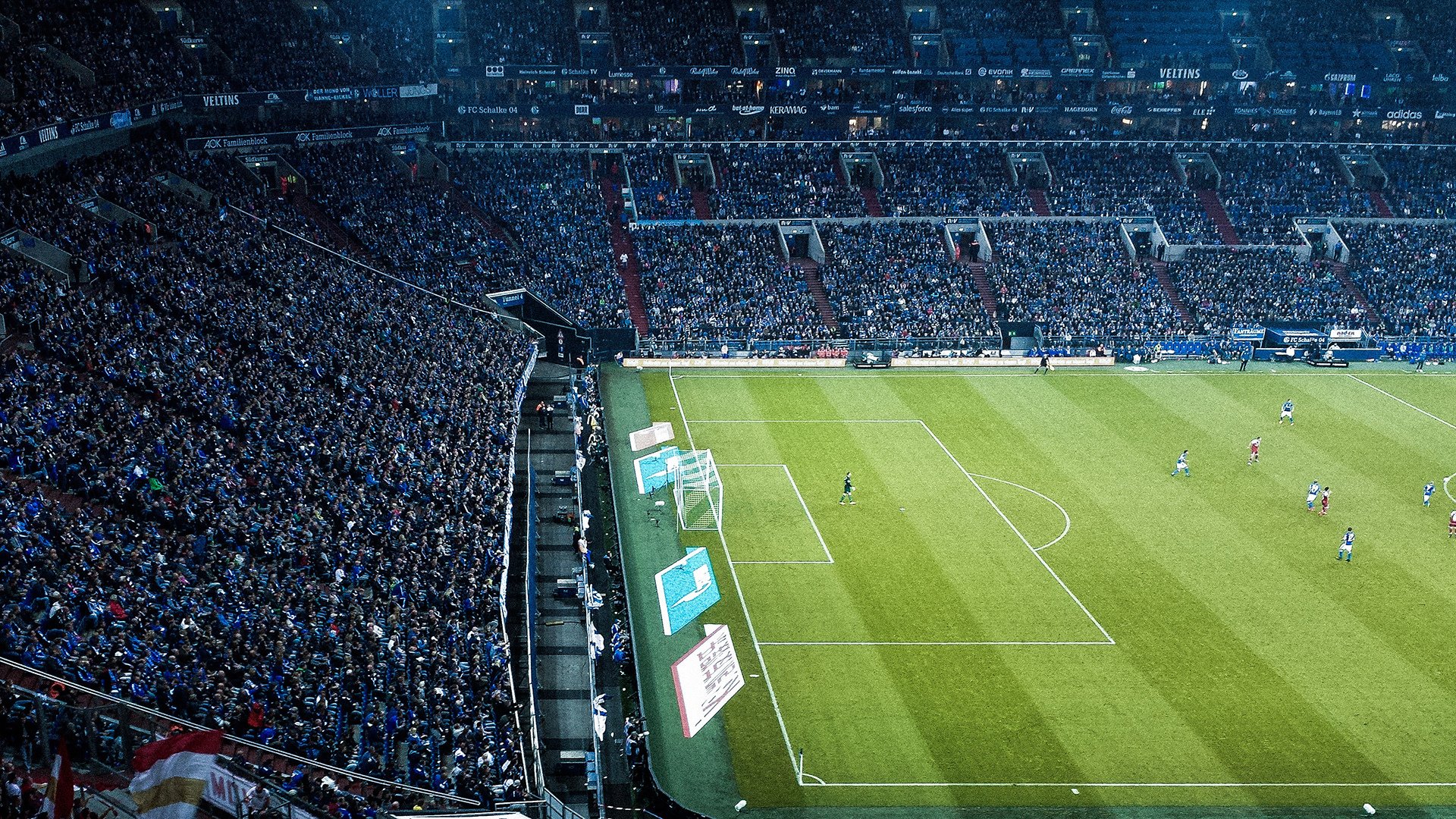 罗马打出阵地战配合完成精彩进球，罗马队阵型